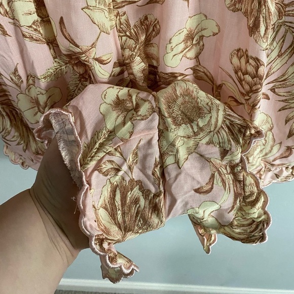 AGUA BENDITA -
Romantic Floral Print Flare Sleeve Romper - Picture 11 of 14